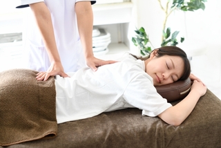 くすぐったくない場所で「くすぐったい」と感じる場合は要注意！